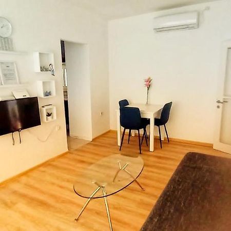 Appartement By The Sea à Rijeka Extérieur photo