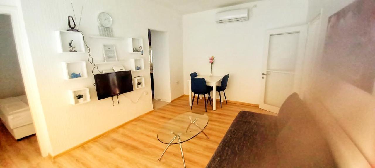 Appartement By The Sea à Rijeka Extérieur photo