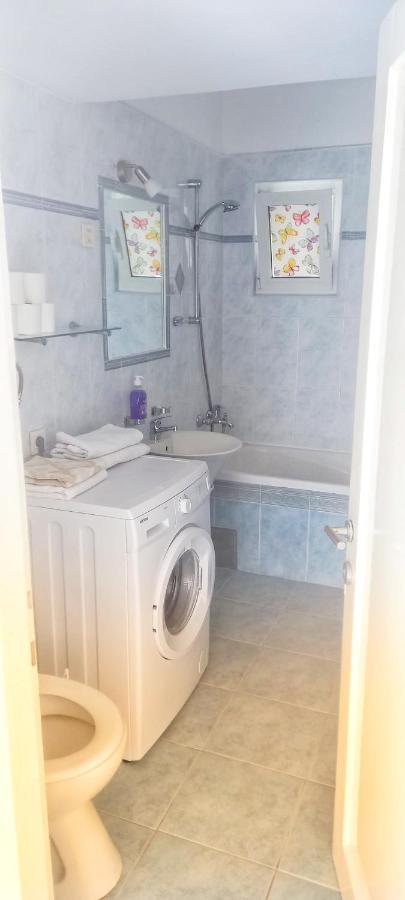 Appartement By The Sea à Rijeka Extérieur photo
